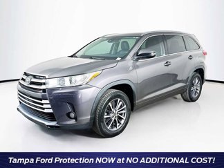 Used 2017 Toyota Highlander XLE image 1