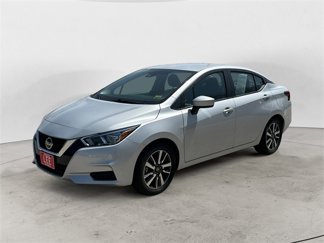 Used 2022 Nissan Versa SV image 1