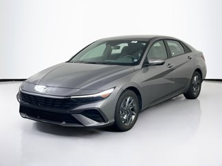 Used 2024 Hyundai Elantra SEL image 1