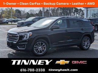Used 2023 GMC Terrain SLT image 1