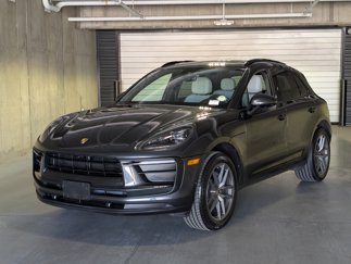 Used 2022 Porsche Macan image 1