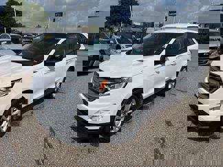 Used 2016 Ford Edge SE image 1