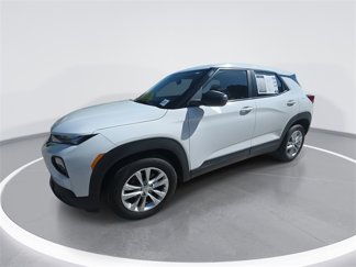 Used 2022 Chevrolet TrailBlazer LS image 1