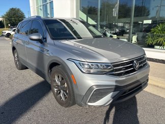 Used 2022 Volkswagen Tiguan SE w/ Panoramic Sunroof Package video 2