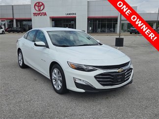 Used 2022 Chevrolet Malibu LT image 1