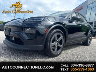 Used 2024 Porsche Macan 4 Electric image 1