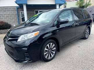 Used 2019 Toyota Sienna LE image 1