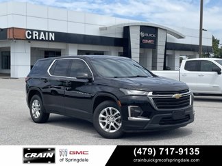 Used 2022 Chevrolet Traverse LS image 1