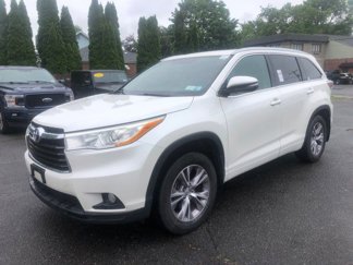 Used 2014 Toyota Highlander XLE image 1