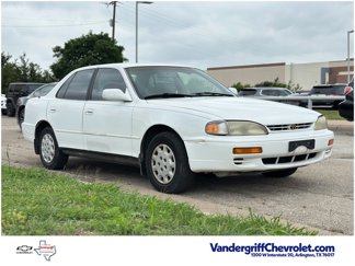 Used 1996 Toyota Camry DX image 1