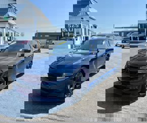 Used 2016 Dodge Charger SE w/ Popular Equipment Group image 1