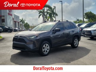 Used 2019 Toyota RAV4 LE image 1