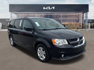 Used 2019 Dodge Grand Caravan SXT image 1
