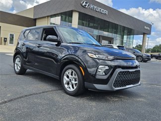 Used 2022 Kia Soul LX w/ Technology Package image 1