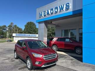 Used 2017 Ford Escape SE image 1