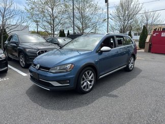 Used 2017 Volkswagen Golf Alltrack SEL image 1