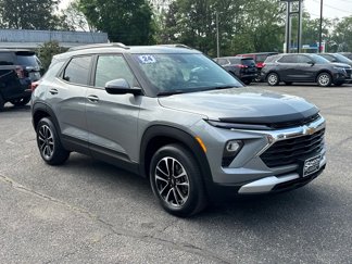 Used 2024 Chevrolet TrailBlazer LT w/ Convenience Package image 1
