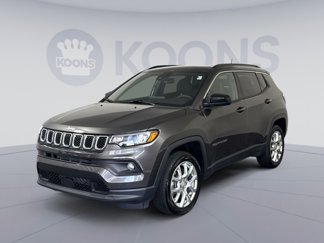 Used 2023 Jeep Compass Latitude w/ Sun and Sound Group image 1