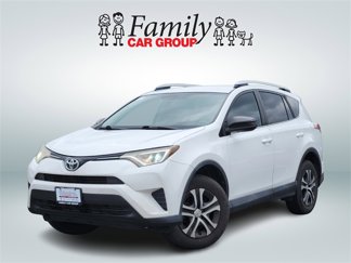 Used 2016 Toyota RAV4 LE image 1