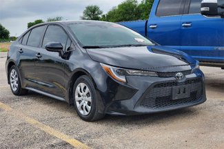 Used 2022 Toyota Corolla LE image 1