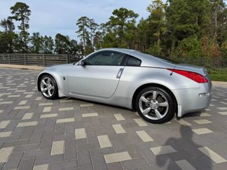 Used 2006 Nissan 350Z Coupe w/ (N93) Cargo Convenience Pkg image 1