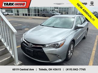 Used 2017 Toyota Camry XLE image 1