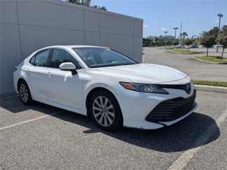 Used 2018 Toyota Camry LE image 1