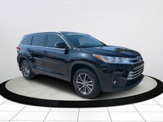 Used 2019 Toyota Highlander XLE image 1