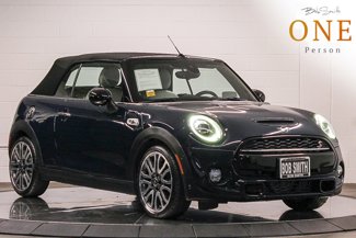 Used 2019 MINI Cooper S w/ Driver Assistance Package image 1
