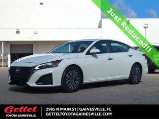 Used 2023 Nissan Altima 2.5 SV image 1
