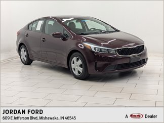 Used 2017 Kia Forte LX image 1