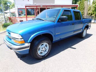Used 2001 Chevrolet S10 Pickup LS w/ Cold-Climate Pkg image 1