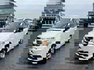 Used 2013 Dodge Grand Caravan SE image 1