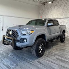 Used 2020 Toyota Tacoma TRD Sport image 1