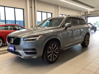 Used 2017 Volvo XC90 T6 Momentum w/ Vision Package image 1