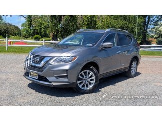 Used 2018 Nissan Rogue SV image 1