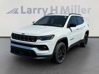 New 2025 Jeep Compass Latitude image 1