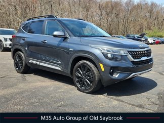 Certified 2022 Kia Seltos Nightfall Edition image 1