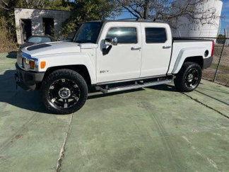 Used 2009 HUMMER H3T Luxury image 1