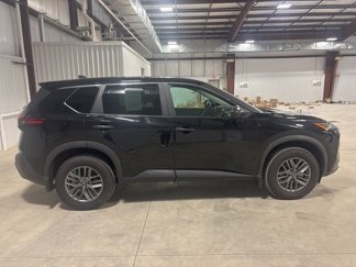 Used 2023 Nissan Rogue S image 1