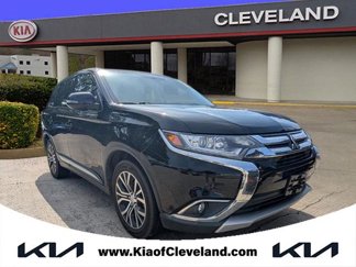 Used 2018 Mitsubishi Outlander SE image 1