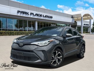 Used 2020 Toyota C-HR XLE image 1