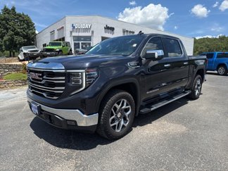 Used 2022 GMC Sierra 1500 SLT w/ SLT Convenience Package image 1