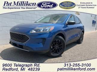 Certified 2022 Ford Escape SE w/ Convenience Package image 1