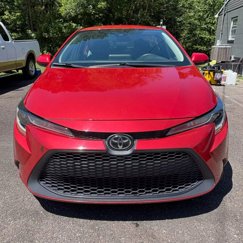Used 2021 Toyota Corolla LE image 1