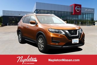 Used 2020 Nissan Rogue SV image 1