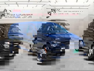 Used 2023 Chrysler Voyager LX image 1