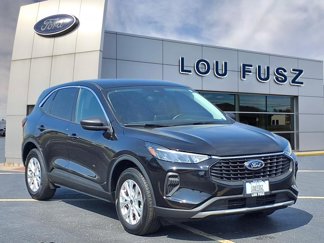 Used 2023 Ford Escape Active image 1