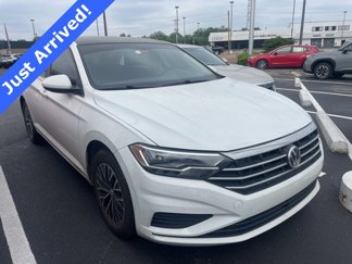Used 2019 Volkswagen Jetta SE image 1