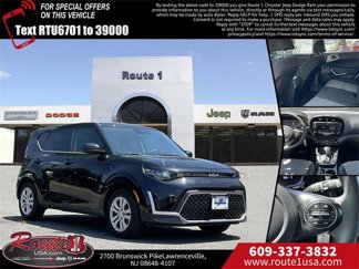 Used 2023 Kia Soul LX image 1
